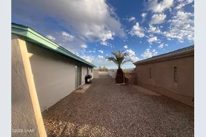 2290 Seabring Dr, Lake Havasu City, AZ 86403 - Photo 3