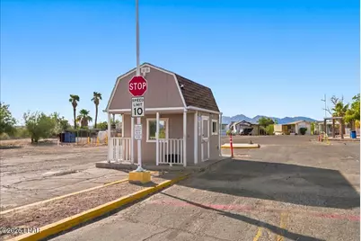 1534 Beachcomber Blvd #E9, Lake Havasu City, AZ 86403 - Photo 25