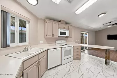 1435 King Dr, Lake Havasu City, AZ 86404 - Photo 11