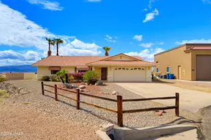 663 Plaza Laredo, Lake Havasu City, AZ 86406 - Photo 1
