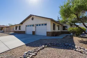 2910 Coconino Dr, Lake Havasu City, AZ 86406 - Photo 3