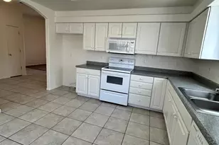 425 Hummingbird Dr, Lake Havasu City, AZ 86403 - Photo 3