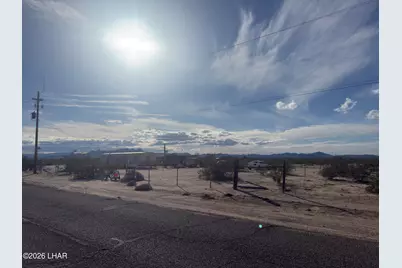 32012 Avenue 41 E, Bouse, AZ 85325 - Photo 3