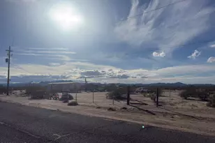 32012 Avenue 41 E, Bouse, AZ 85325 - Photo 3