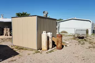690 W Hagley, Quartzsite, AZ 85346 - Photo 17