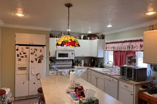 587 W Pyramid St, Quartzsite, AZ 85346 - Photo 23