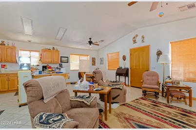 49544 Turquoise Ave, Quartzsite, AZ 85346 - Photo 13