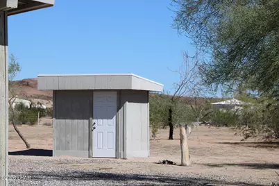 42795 Winema Dr, Bouse, AZ 85325 - Photo 35