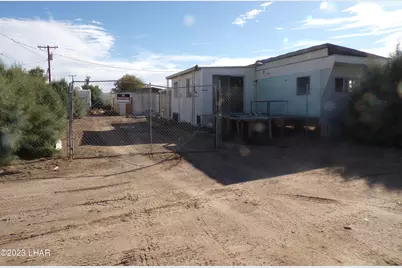 44042 Main St, Bouse, AZ 85325 - Photo 1