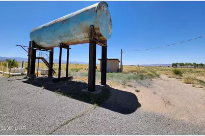 4740 W Quartzite Dr, Golden Valley, AZ 86413 - Photo 1