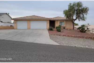 641 Wayside Dr, Lake Havasu City, AZ 86403 - Photo 1