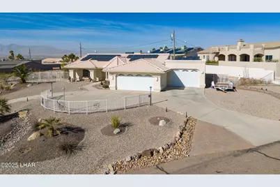 1881 Westport Dr, Lake Havasu City, AZ 86404 - Photo 1