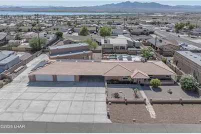 1735 Privateer Dr, Lake Havasu City, AZ 86404 - Photo 1