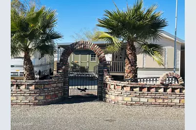 200 N Moon Mountain Ave #14, Quartzsite, AZ 85346 - Photo 1