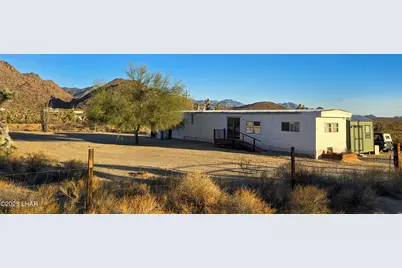 11948 S Carrow Rd, Yucca, AZ 86438 - Photo 1