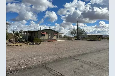 27829 Santa Fe Ave, Bouse, AZ 85325 - Photo 1