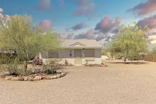 360 N Loma Vista Ln, Quartzsite, AZ 85346 - Photo 1