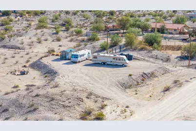 16712 Lawton Rd, Yucca, AZ 86438 - Photo 1