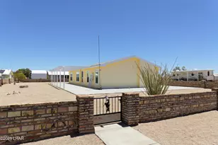 49583 Topaz Ave, Quartzsite, AZ 85346 - Photo 1