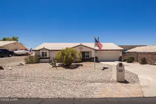 645 Mohican Dr, Lake Havasu City, AZ 86406 - Photo 1