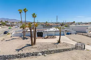 598 Acoma Blvd N, Lake Havasu City, AZ 86403 - Photo 1