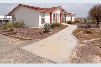 49043 Bald Eagle Ln, Bouse, AZ 85325 - Photo 1