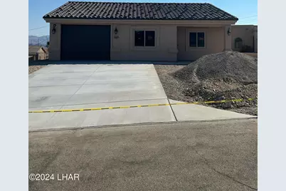 1251 Tanqueray Dr #2, Lake Havasu City, AZ 86404 - Photo 1