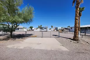 668 W Emerald Dr, Quartzsite, AZ 85346 - Photo 1