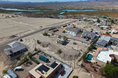 1040 E Vista Dr, Lake Havasu City, AZ 86404 - Photo 1