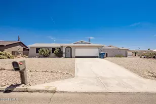 720 McCulloch Blvd S, Lake Havasu City, AZ 86406 - Photo 1