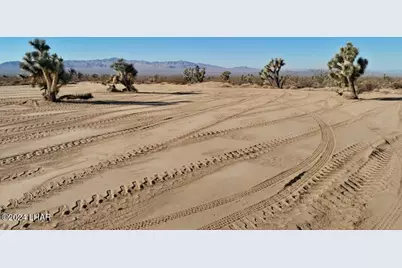 Parcel 578-B Wyatt Earp Rd, Yucca, AZ 86438 - Photo 1