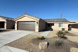 2425 Cloverlawn Dr, Lake Havasu City, AZ 86403 - Photo 1