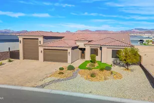 1581 E S Dr, Lake Havasu City, AZ 86404 - Photo 1