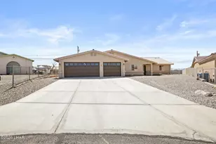 945 San Juan Ln, Lake Havasu City, AZ 86403 - Photo 1