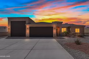 1011 Rolling Hills Dr, Lake Havasu City, AZ 86406 - Photo 1