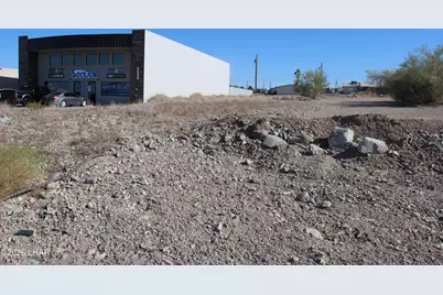 2725 N Kiowa Blvd N, Lake Havasu City, AZ 86404 - Photo 1