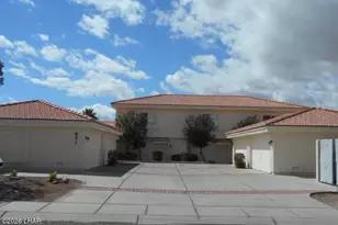 853 Warren Rd, Bullhead City, AZ 86429 - Photo 1