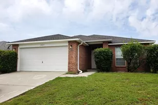 2045 Catline Cir, Navarre, FL 32566 - Photo 1