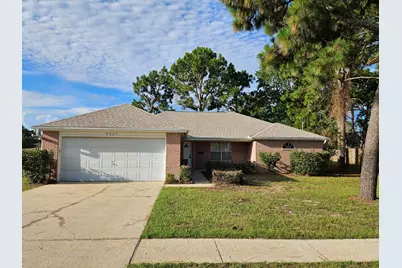 9425 Victoria Lane, Navarre, FL 32566 - Photo 1