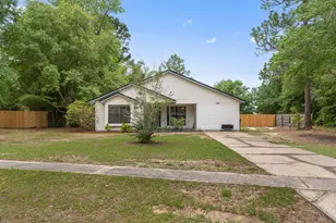 426 Brown Pl, Crestview, FL 32539 - Photo 1