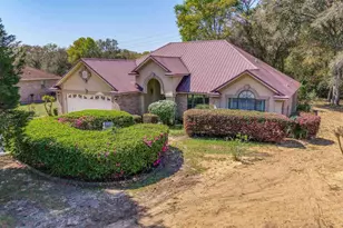 321 Skyline Cir, Crestview, FL 32539 - Photo 1