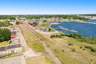 509 Lake St, Ludington, MI 49431 - Photo 5