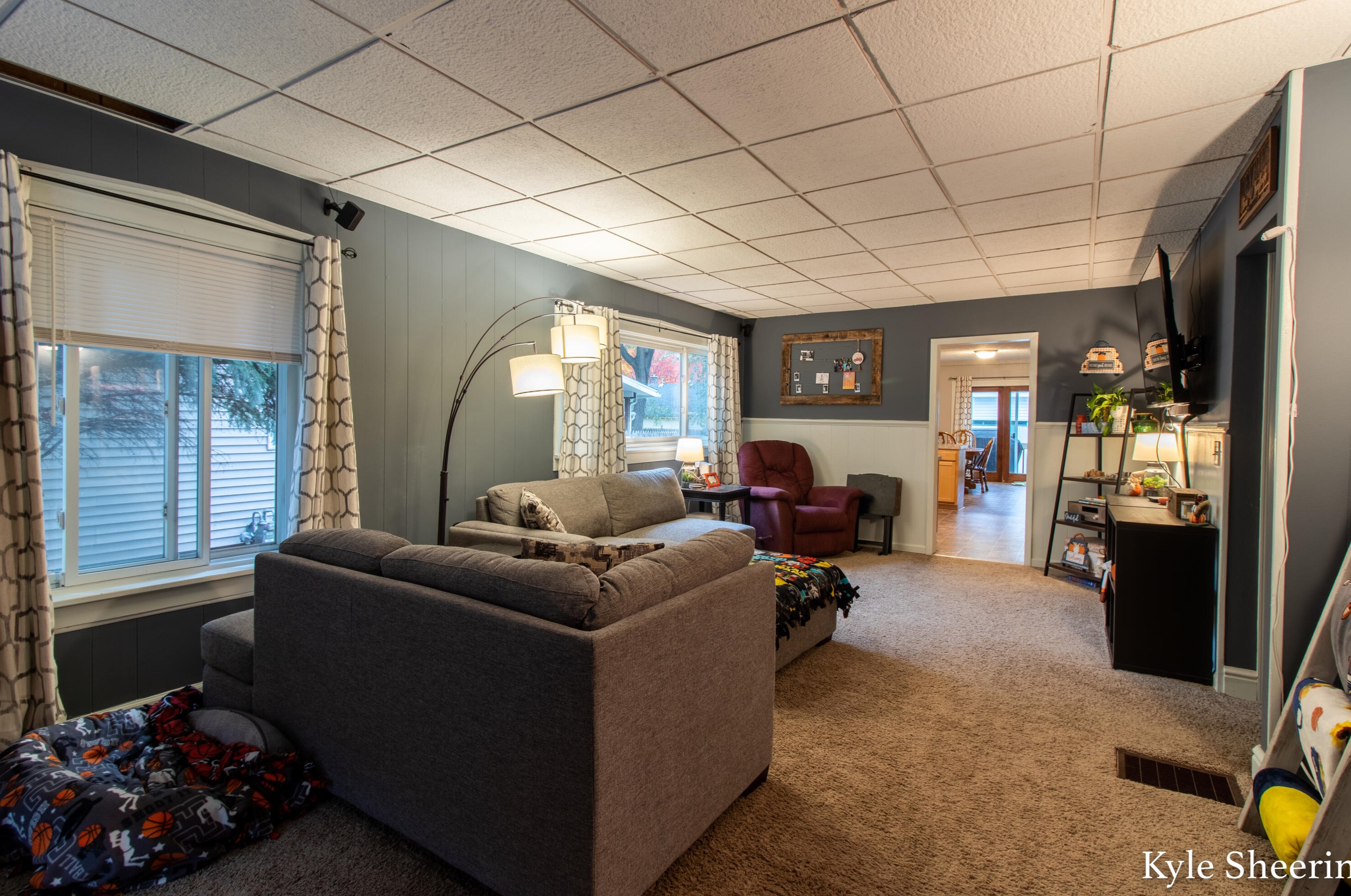 127 Frontenac St, Grand Rapids MI  49548-2238 exterior