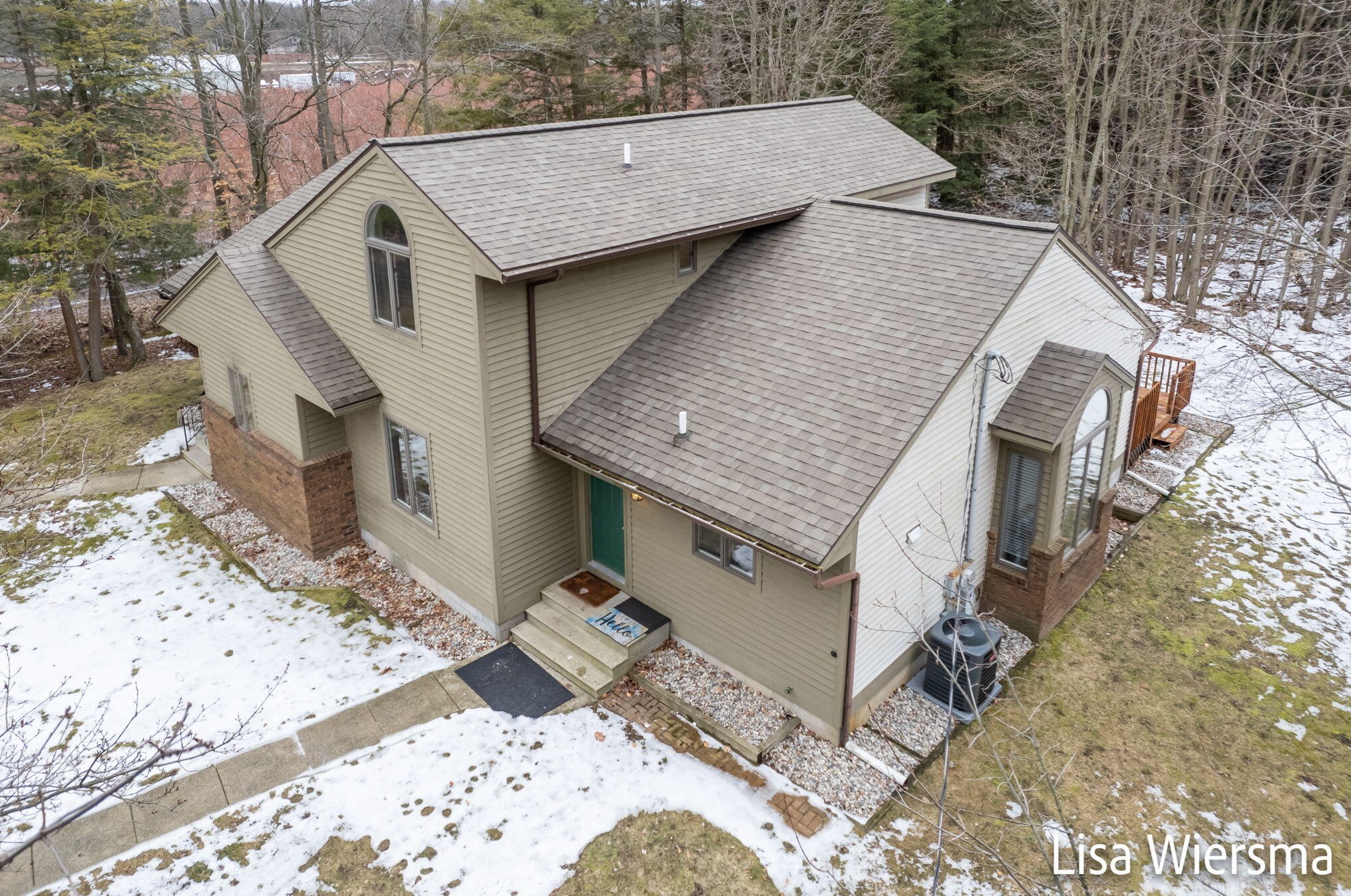 16400 Hickory St, Spring Lake MI  49456-1014 exterior