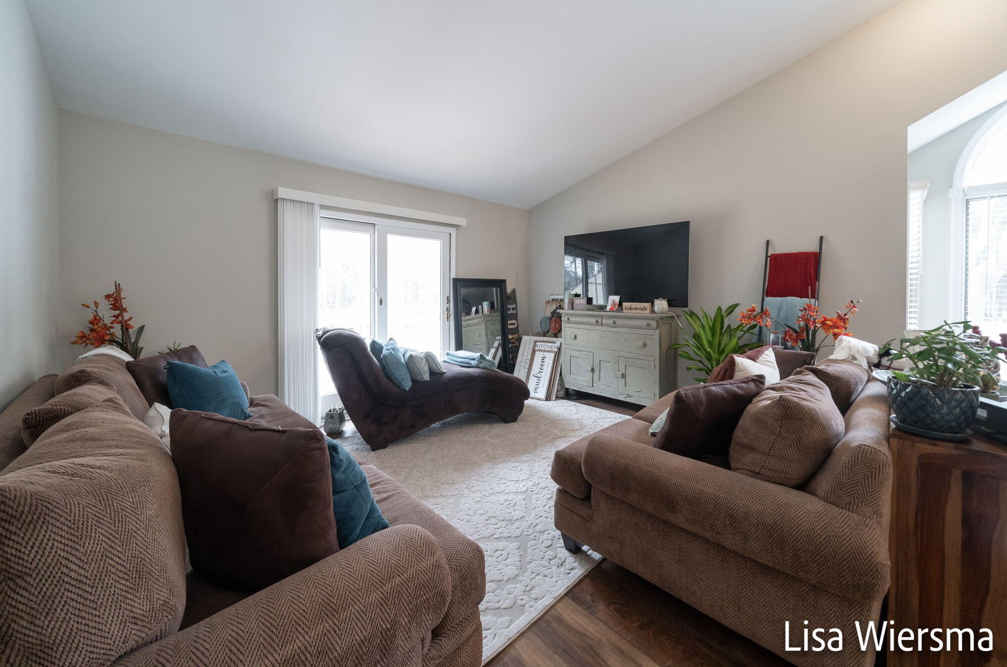 16400 Hickory St, Spring Lake MI  49456-1014 exterior