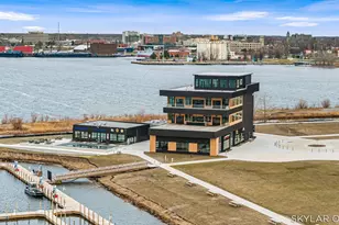 901 Adelaide Cir, Muskegon, MI 49441 - Photo 9