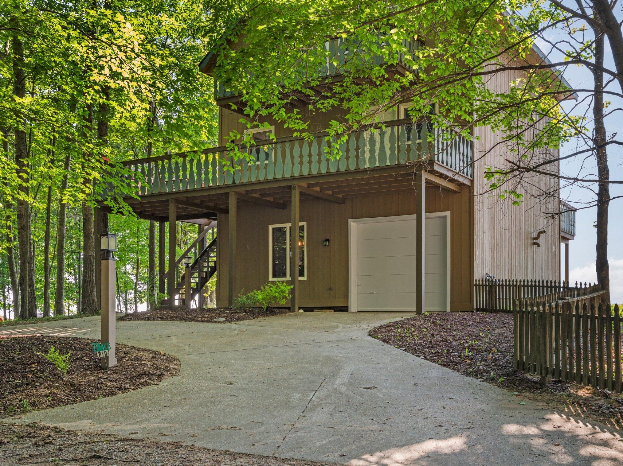 5018 Fox Farm Rd, Stronach MI 49660-9538 exterior