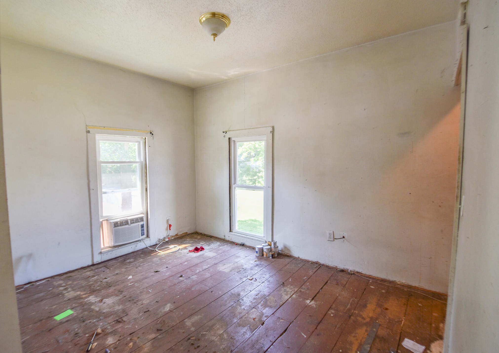 90 Pierce St, Coldwater MI 49036-1338 exterior