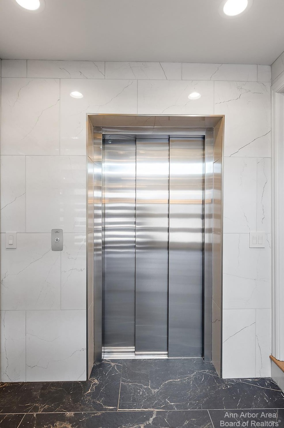 1358 Arlington Blvd, Ann Arbor MI  48104-4028 exterior