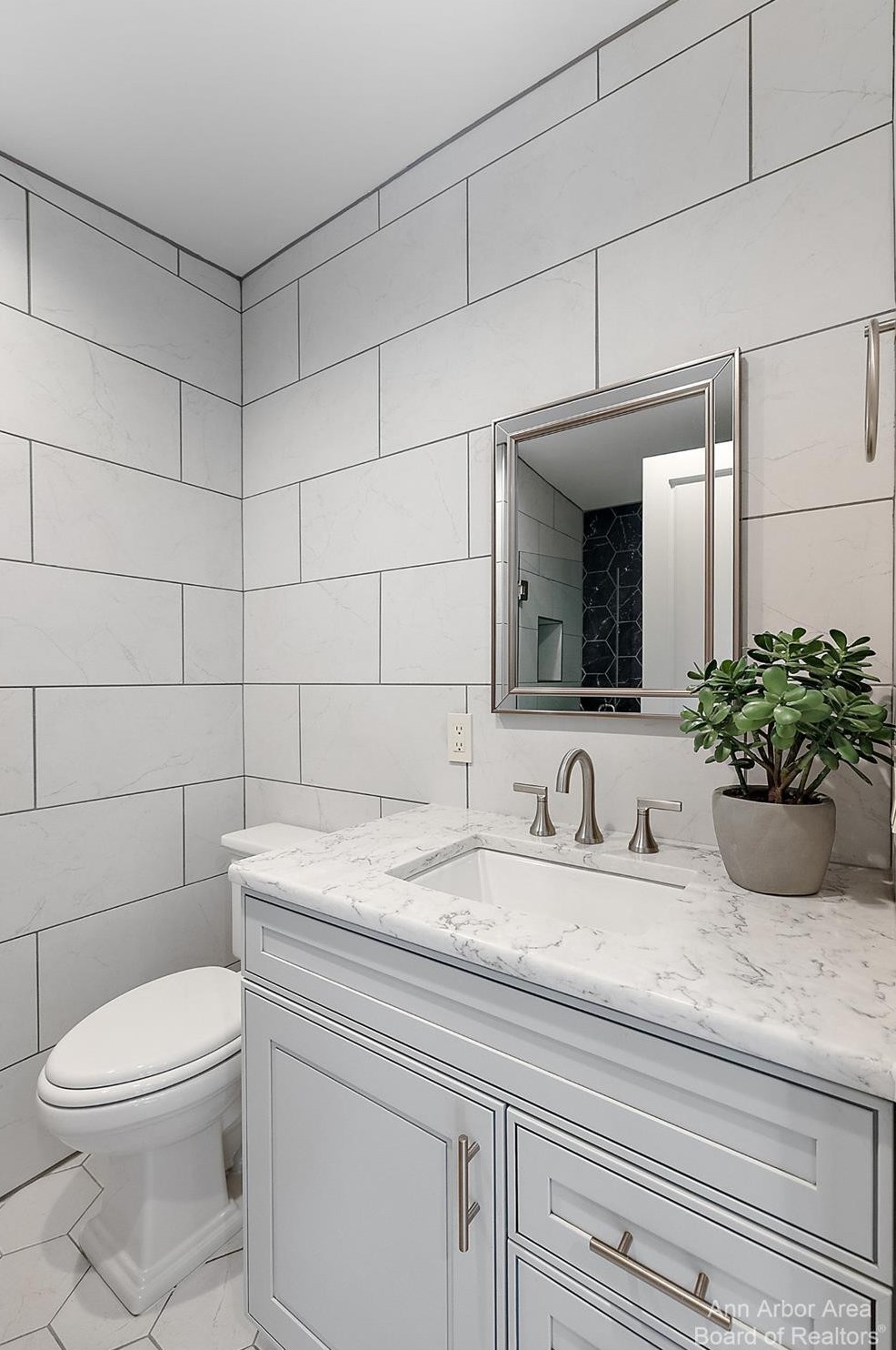 1358 Arlington Blvd, Ann Arbor MI  48104-4028 exterior